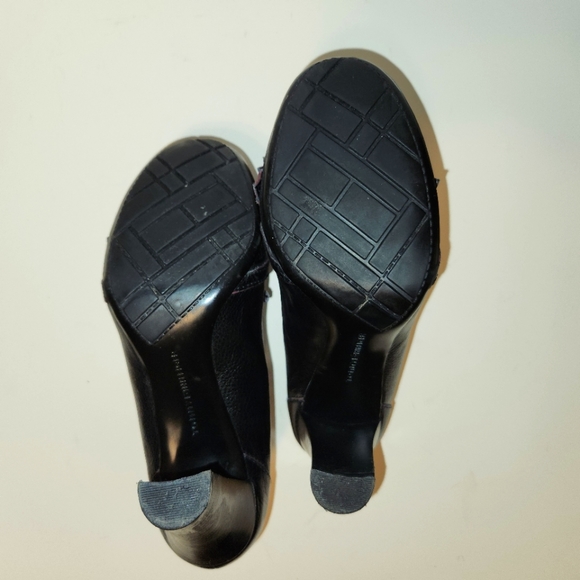 Tommy Hilfiger, 9M, Black Loafer Heel - Picture 8 of 9